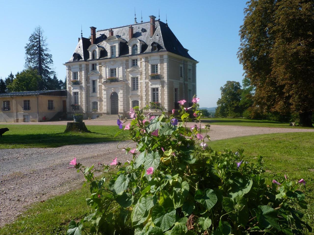 Albergue Domaine De Chaligny Saint-Hilaire-en-Morvan Exterior foto